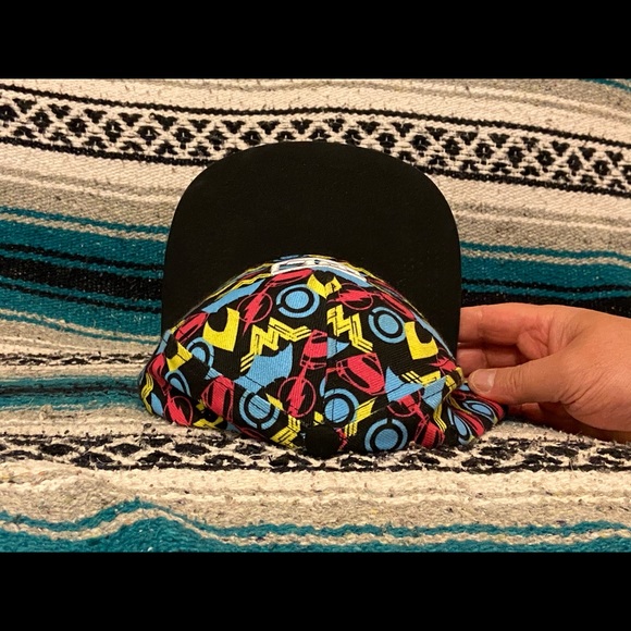 Justice League SnapBack Hat - Picture 5 of 9